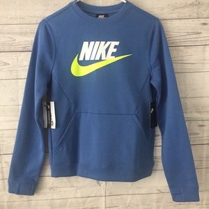 Nike boys swoosh sweatshirt large crewneck